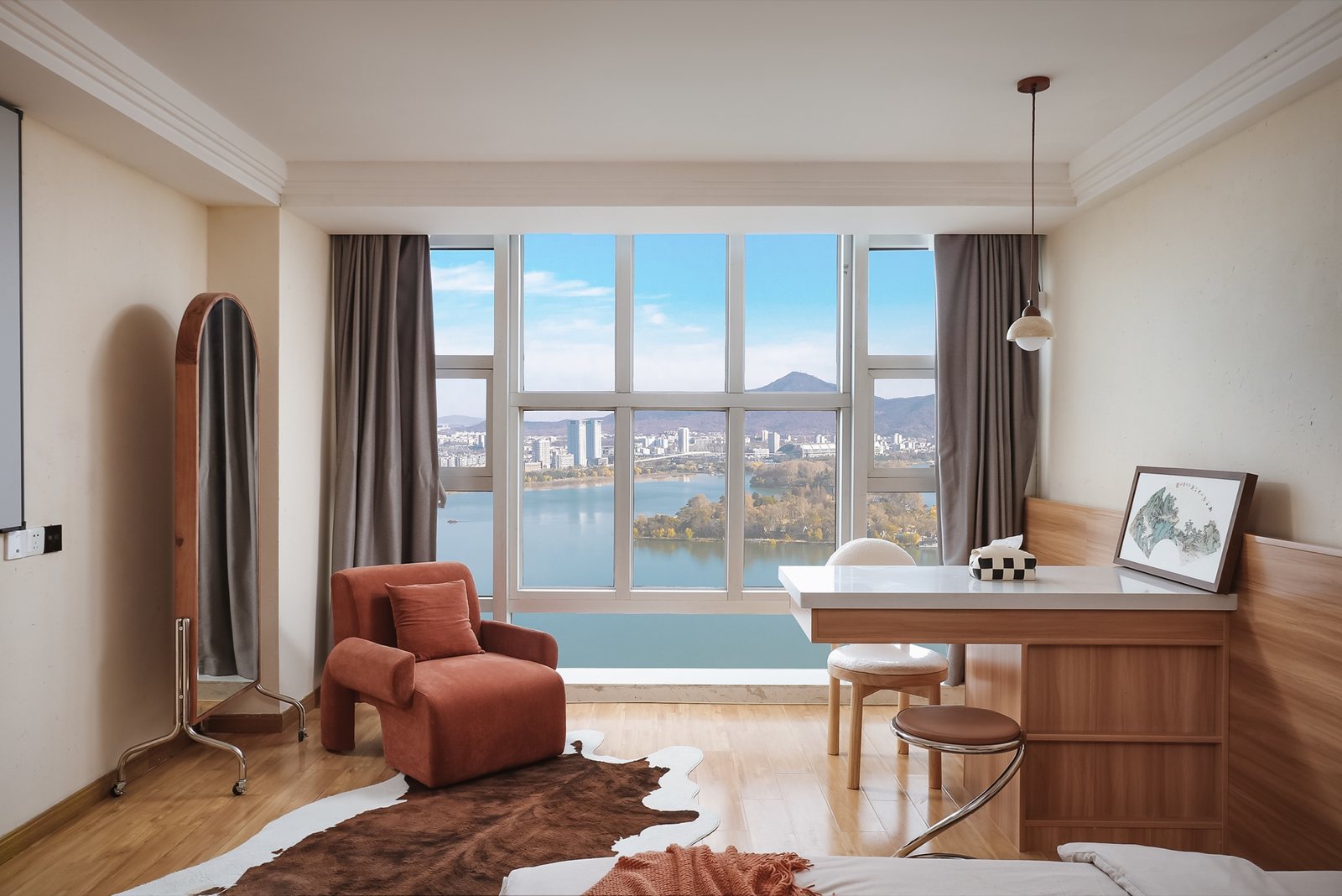 3325室玄武湖视野,可俯瞰玄武湖与紫金山全景